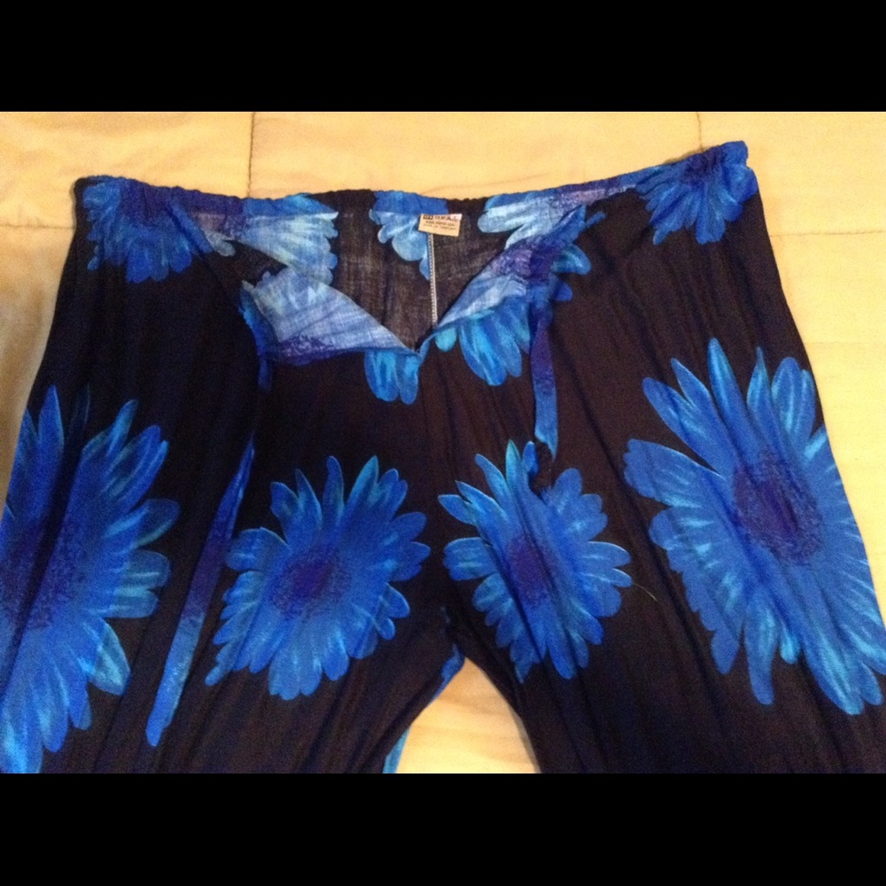 Drawstring Pants - Picture 2 of 3